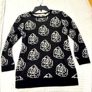 Ann Taylor LOFT Womens Small Sweater Crewneck Black Rose Print Business Casual